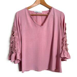 RusttyDustty Soft Pink/Salmon Lace Sleeve Blouse – Size M